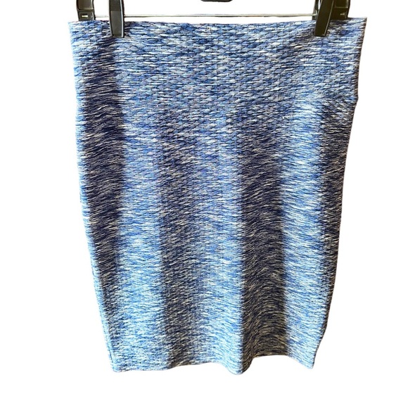 Bundle qty 2 size large Lularoe “Cassie” pencil skirts. EUC. - Picture 3 of 9